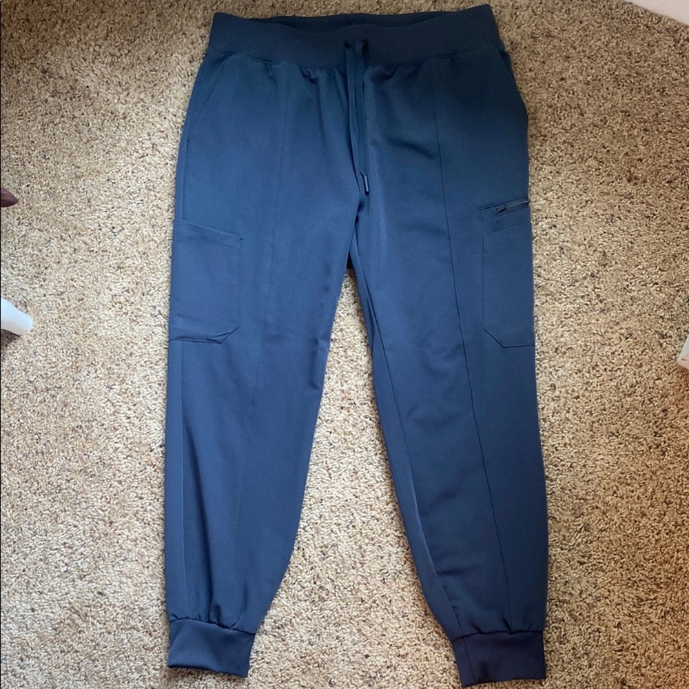 Limiter Edition JAANUU Jogger Scrubs